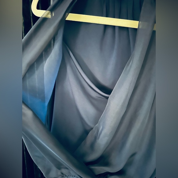 New Blouse - Picture 3 of 4